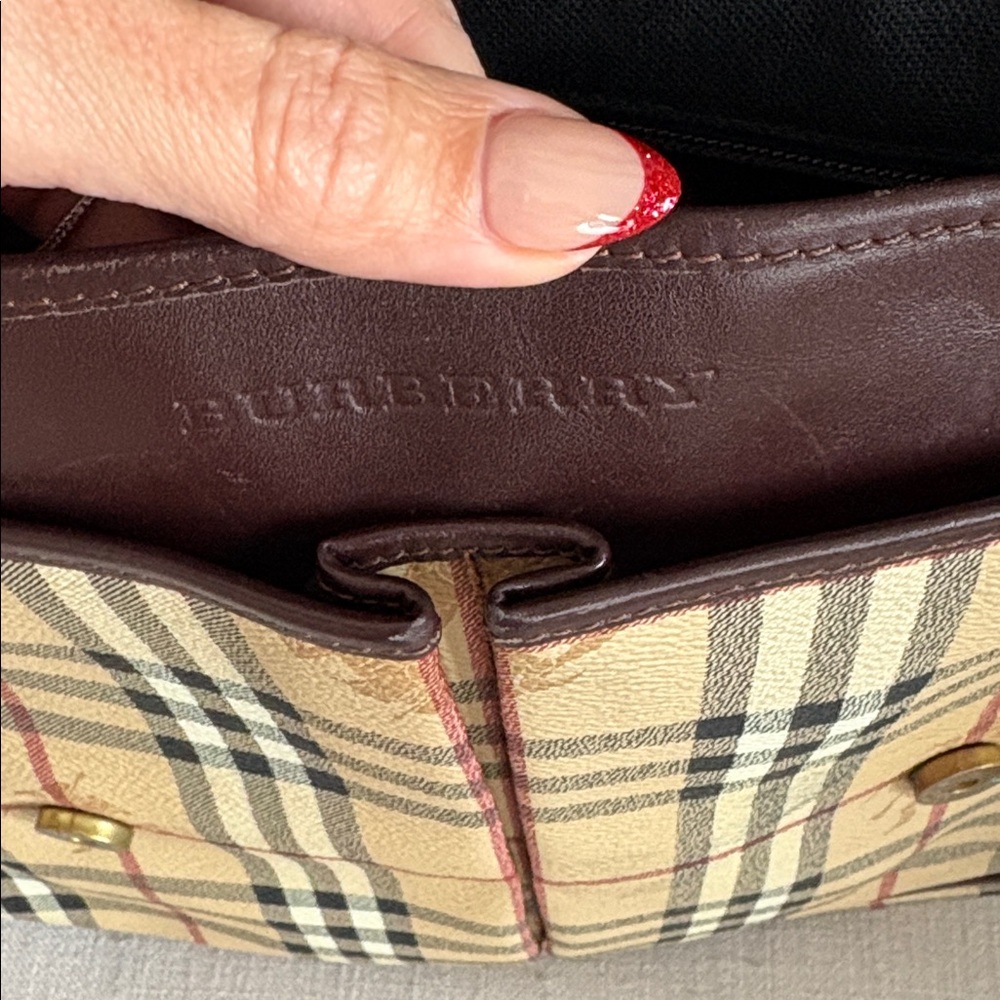 Vintage Burberry Nova Check Messenger Bag - Picture 12 of 15